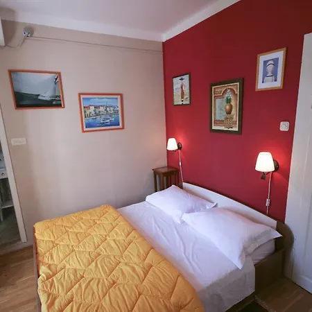 Tedeschi Casa de hóspedes