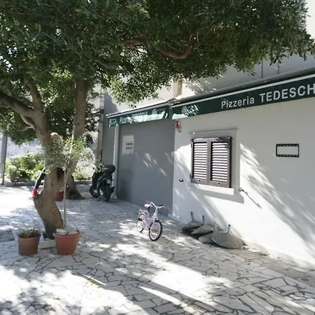 Tedeschi Pensionat 3*