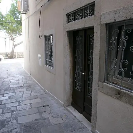 ゲストハウス Tedeschi コルチュラ