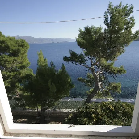 Tedeschi 3* コルチュラ